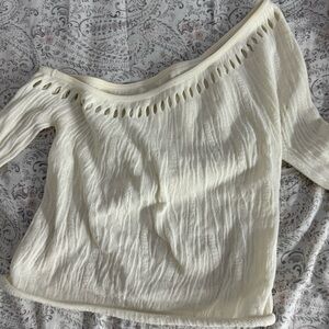 White fox shape wear